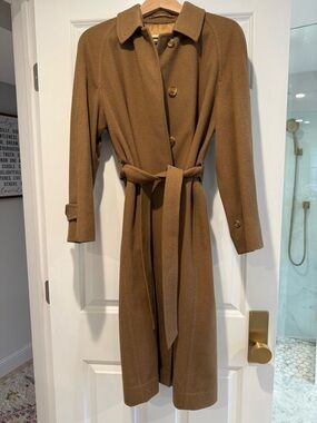 Classic Vintage Wool/Alpaca Burberry Camel Trench Coat - fits like a medium